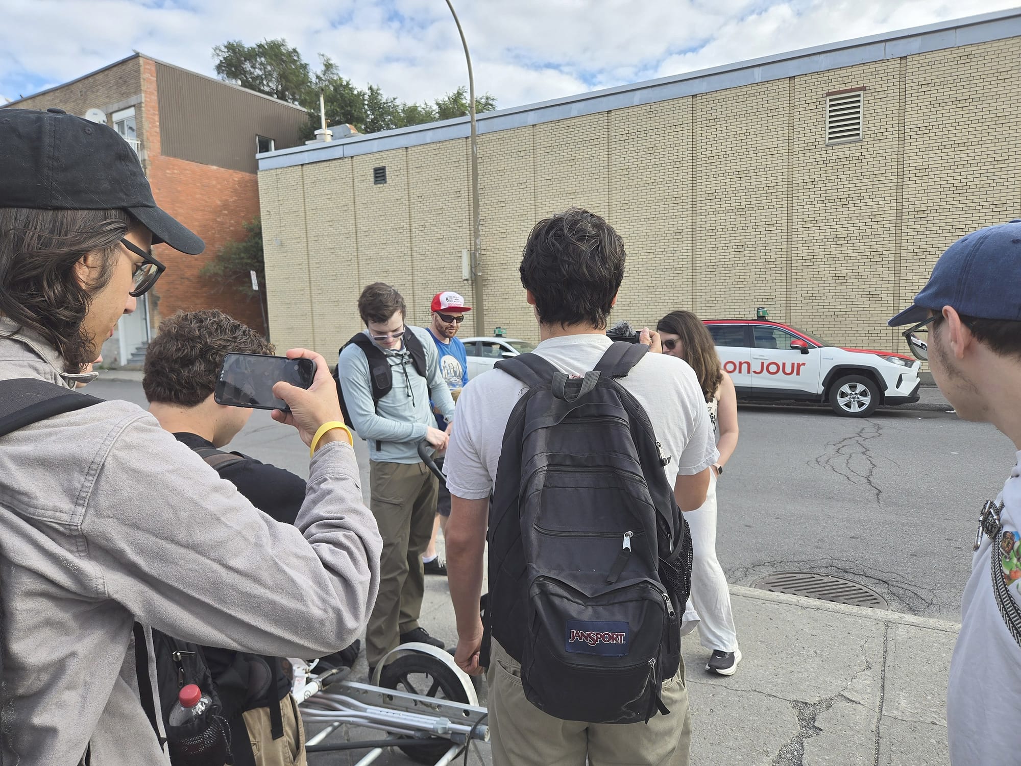 Pictures of the Montreal Metro accessibility stress test