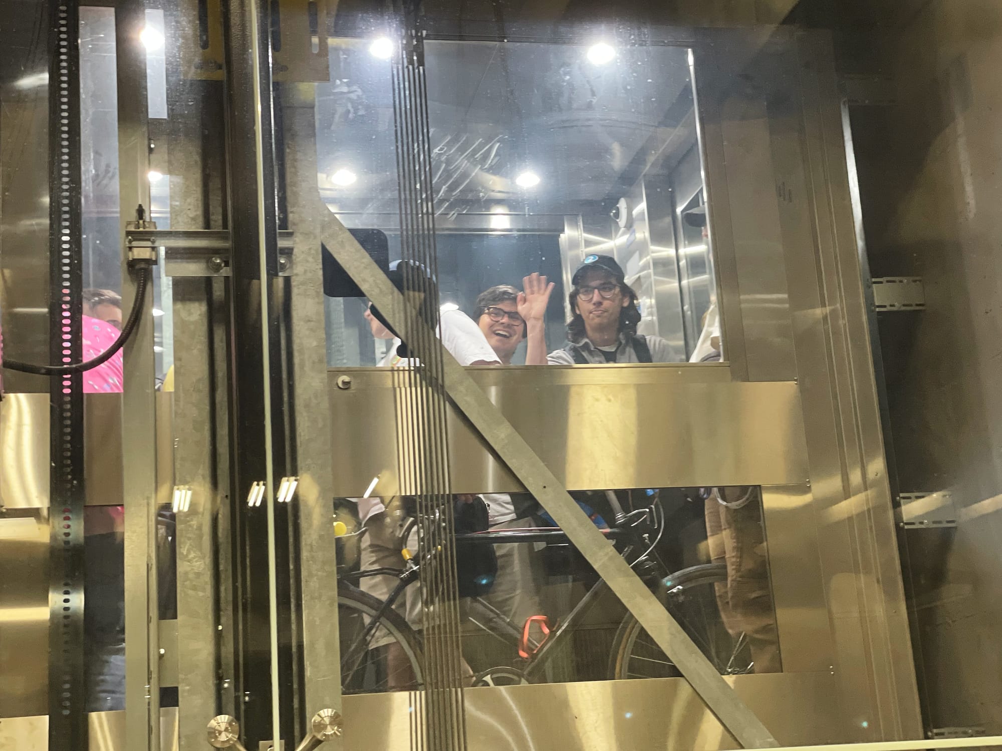 Pictures of the Montreal Metro accessibility stress test