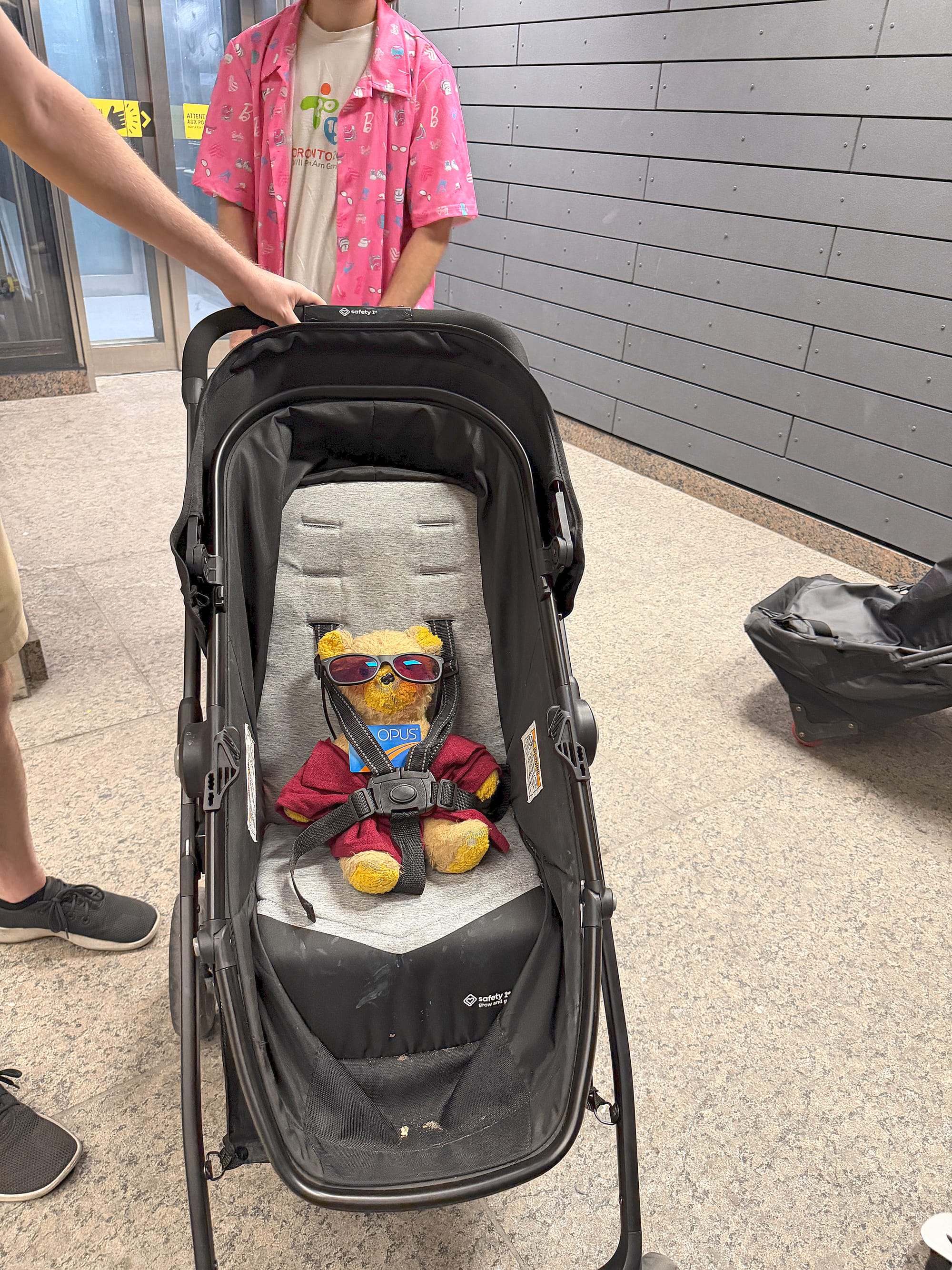 Pictures of the Montreal Metro accessibility stress test